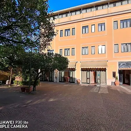 Giardino Degli Aranci 酒店 弗拉塔马焦雷